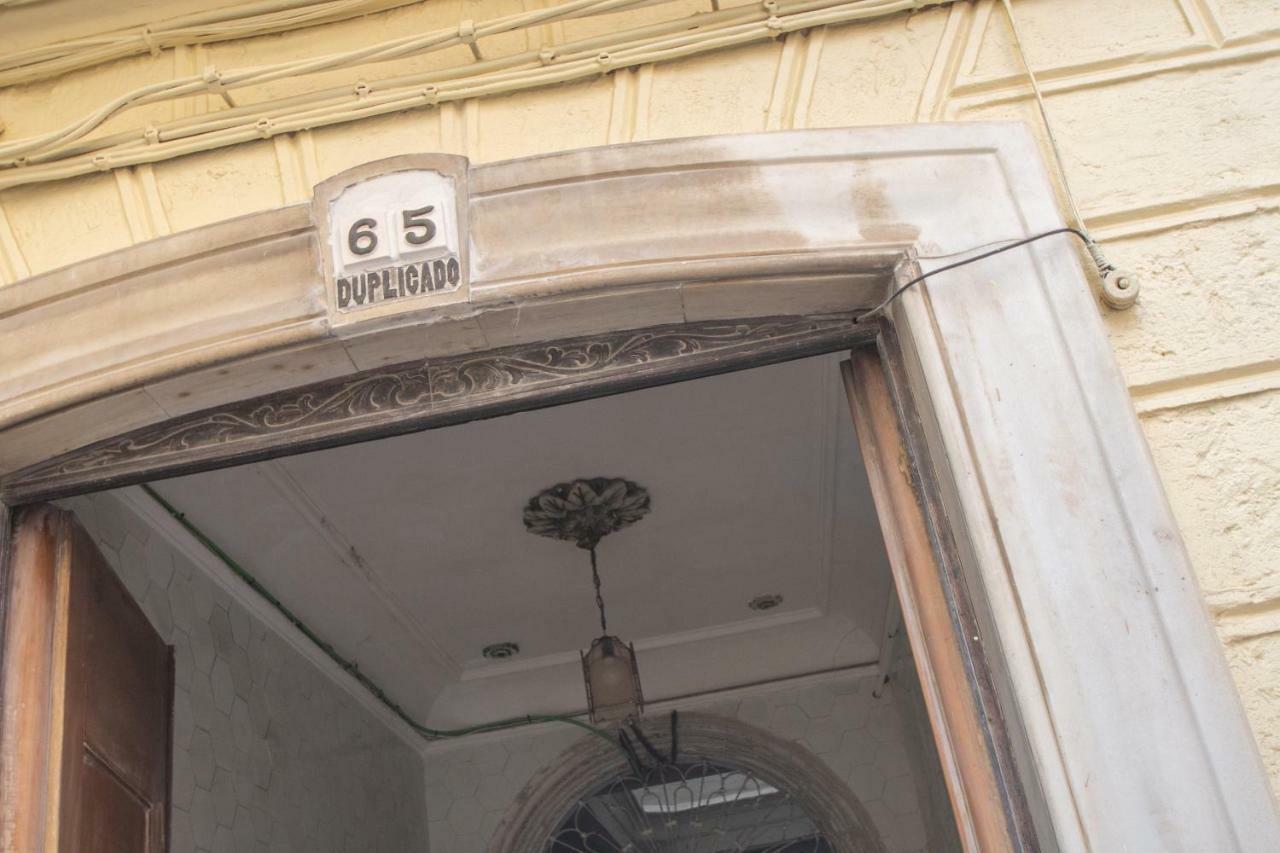 Apartamentos Las Musas De Cadiz Cádis Exterior foto